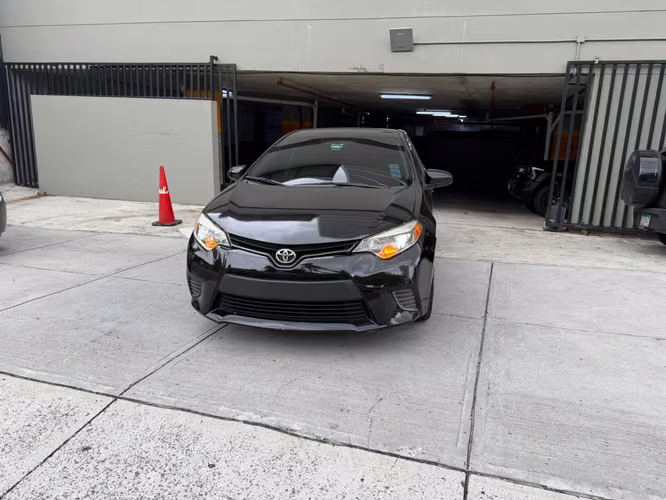 Toyota Corolla 2015 EXCELENTE ESTADO - Imagen 3