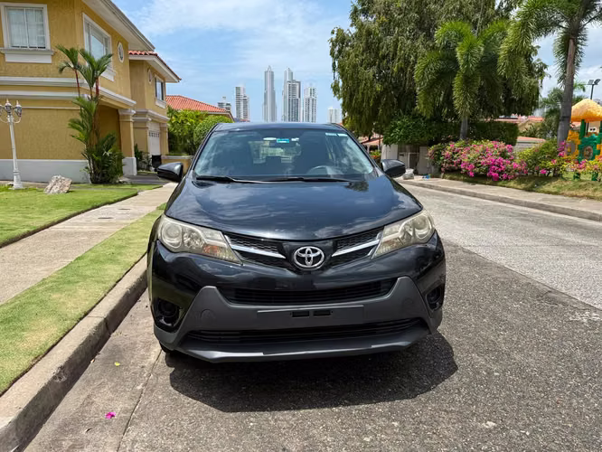 Toyota RAV4 Del 2014 BUEN ESTADO - Imagen 2