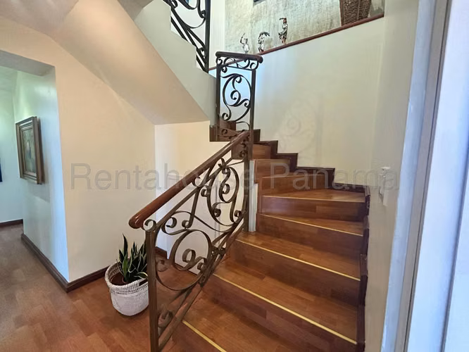VENDO Apartamento dúplex en Ph  Vista Obarrio de 430 m² en Bella Vista, - Imagen 9