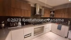 Apartamento en Venta en Punta Pacifica PH Counrtyard VIK 25-4819