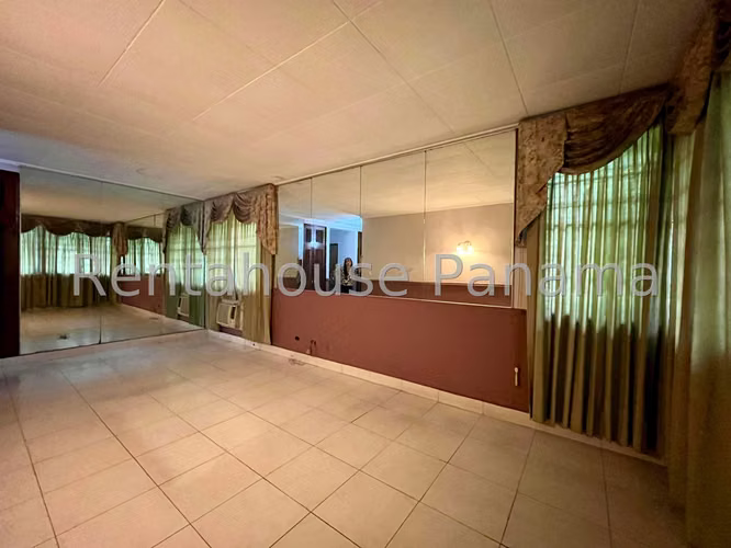 VENDO Casa con Piscina  en el Carmen 1003m2 - Imagen 9