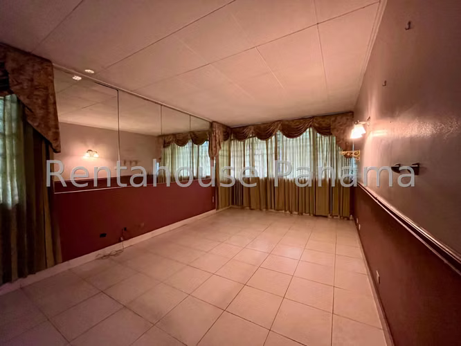 VENDO Casa con Piscina  en el Carmen 1003m2 - Imagen 10