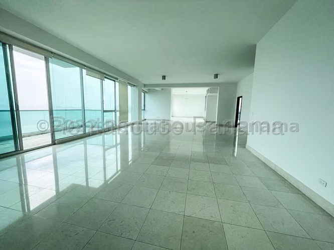 Venta de Apartamento en Costa del Este, PH Ocean One (Solo Cliente Directo) - Imagen 3
