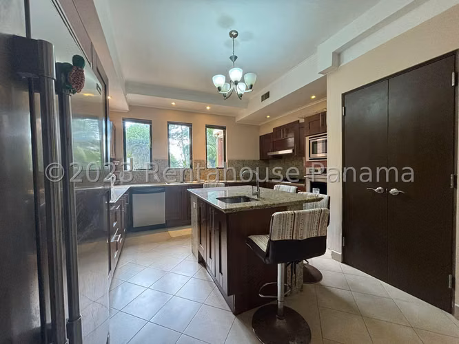 Venta de Apartamento en Clayton Ph Embassy Club 301.64 Mts PD - Imagen 4