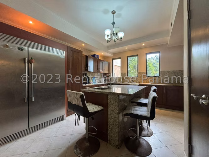 Venta de Apartamento en Clayton Ph Embassy Club 301.64 Mts PD - Imagen 3