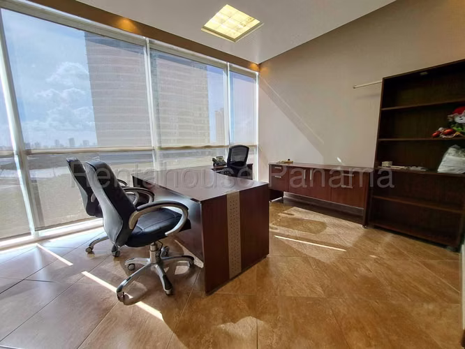 Alquiler de Oficina en Costa del Este Capital Plaza - Imagen 7