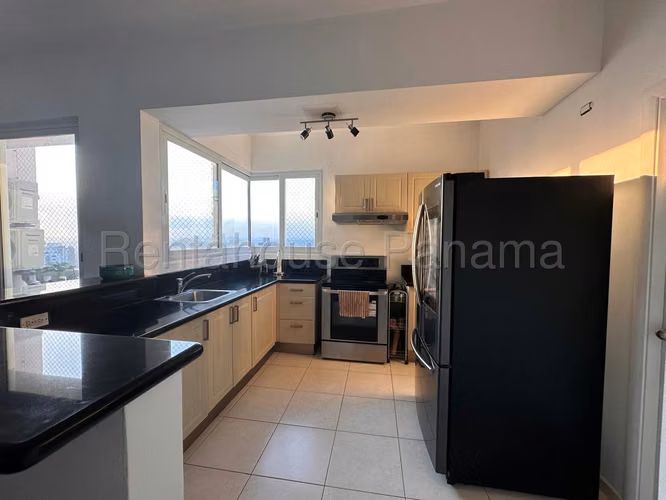 Venta de Apartamento en Avenida Balboa Ph Vista Marina Solo Cliente Directo MC - Imagen 3