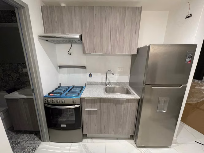 MT ALQUILO AVENIDA BALBOA AMOBLADO 1 REC 2 BAÑOS $950 PH THE SANDS - Imagen 4