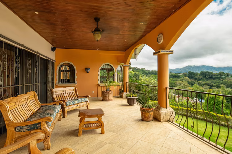 Casa en Ladera en Boquete Panama