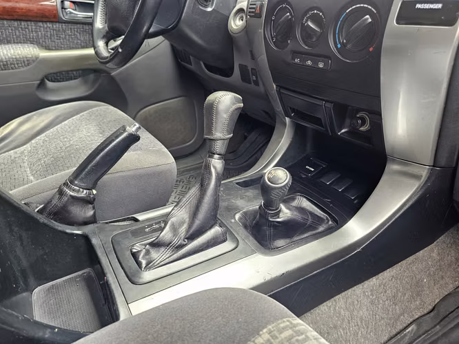 Toyota Land Cruiser Prado GX - Imagen 8