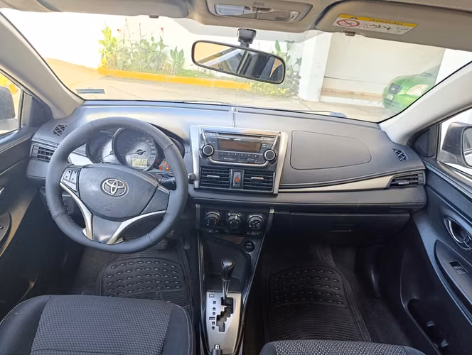 TOYOTA YARIS 2014 AUTOMATICO - Imagen 10