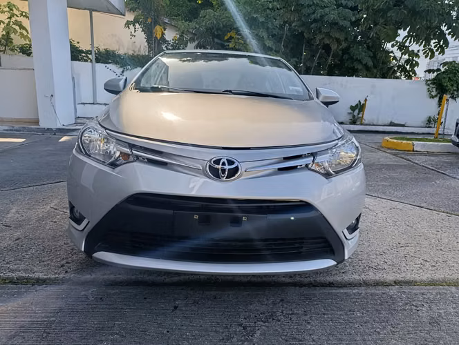 TOYOTA YARIS 2014 AUTOMATICO - Imagen 2