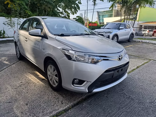 TOYOTA YARIS 2014 AUTOMATICO - Imagen 3