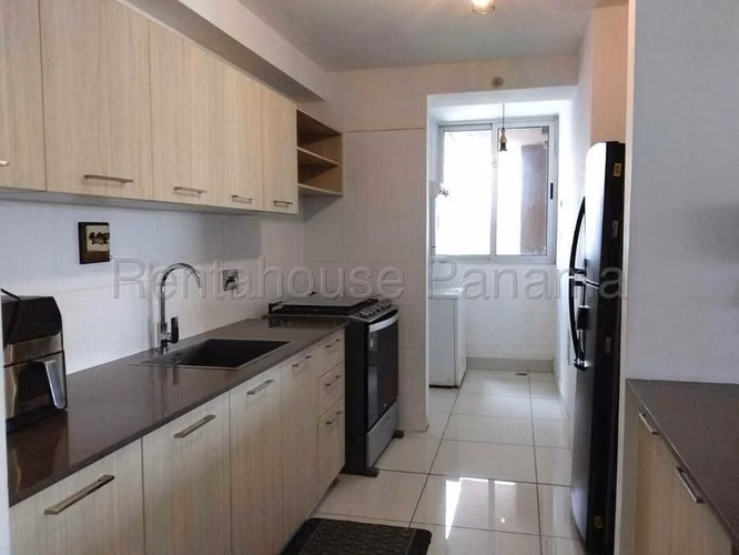 Apartamento en Alquiler en Carrasquilla JG - Imagen 4