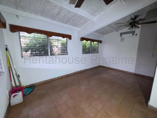 Casa en Venta en Parque Lefevre JG - Imagen 8