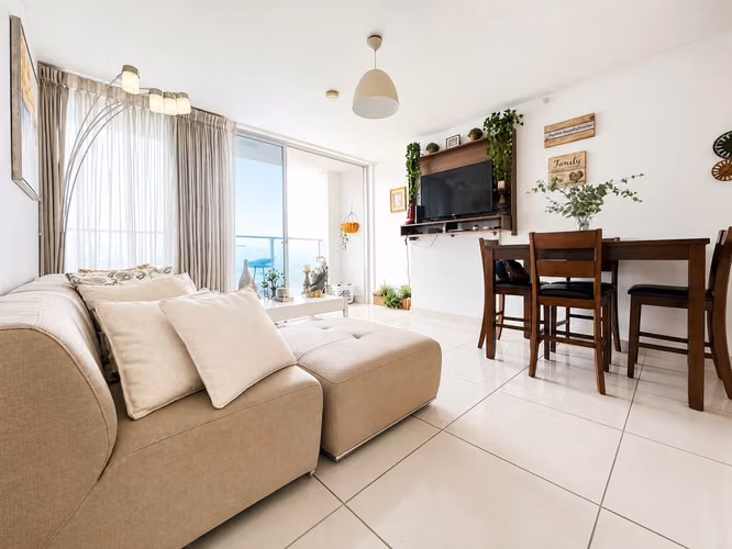 APARTAMENTO EN TORRES DE CASTILLA