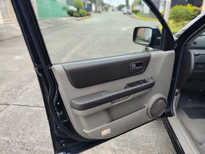 NISSAN XTRAIL 2012 AUTOMÁTICA NEGOCIABLE - Imagen 4