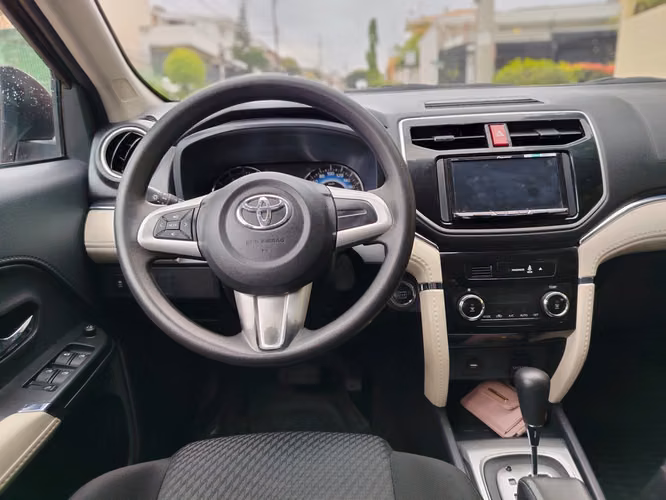 TOYOTA RUSH 2022 AUTOMÁTICA NEGOCIABLE - Imagen 8