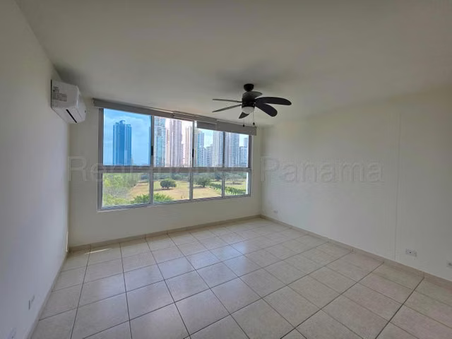 Alquiler de Apartamento en Costa del Este 26LBR6983 - Imagen 15