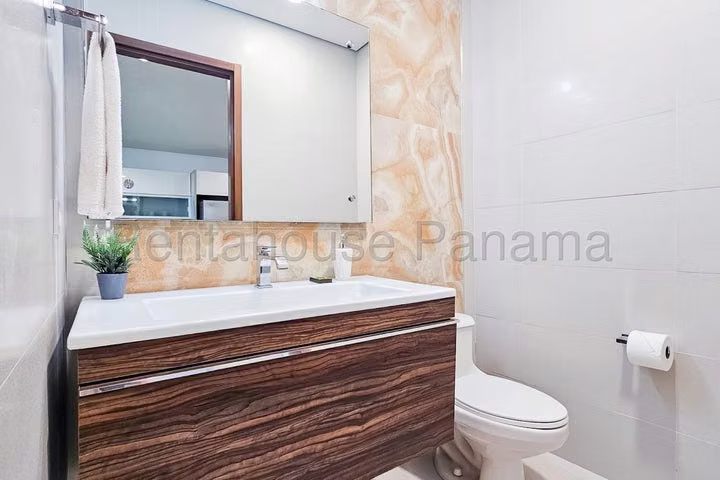 Alquiler de Apartamento en Costa del Este 27LBR1299