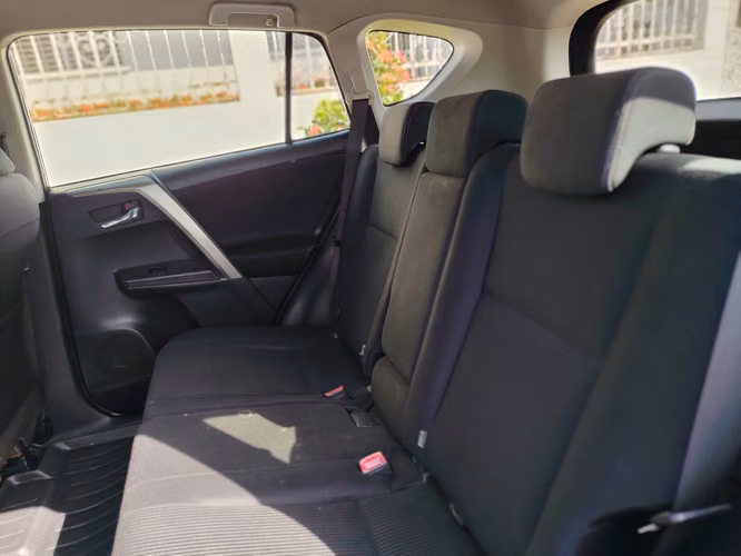 TOYOTA RAV4 2014 AUTOMÁTICA NEGOCIABLE - Imagen 10