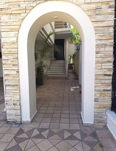 Casa en Alquiler en Obarrio – Ideal para Uso Comercial o Residencial