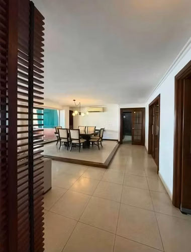 Alquiler de apartamento amoblado - Imagen 2