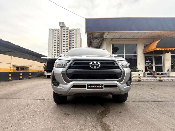 Hilux 2024 automático 2.4 - Imagen 3