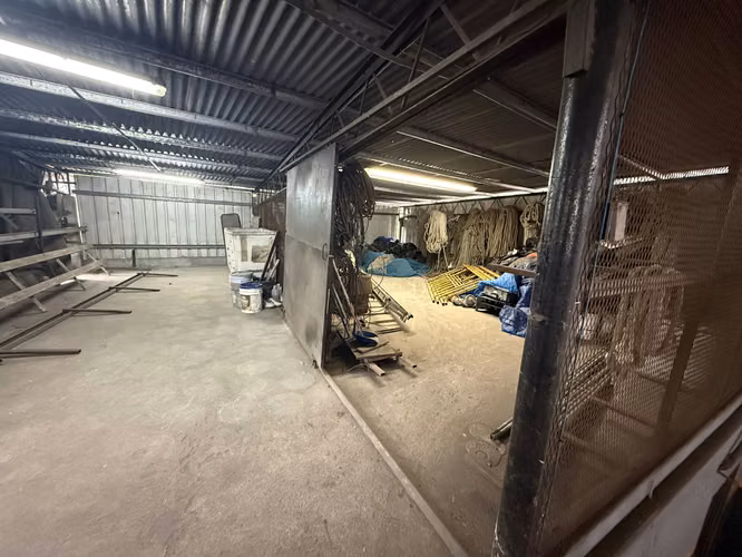 Galera Comercial en Venta Pueblo Nuevo - Imagen 2