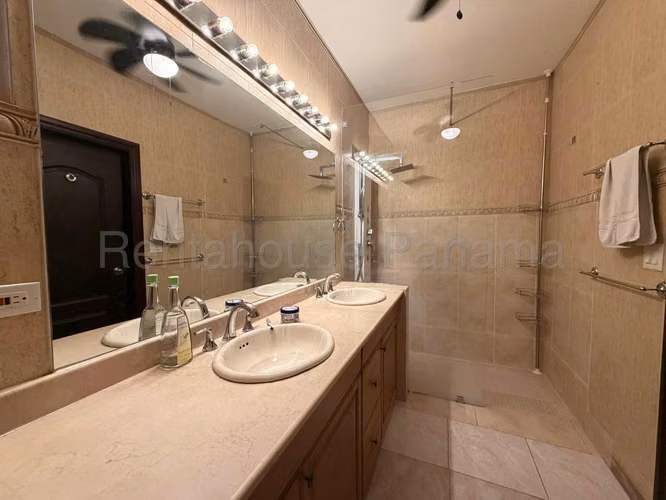 Casa Amoblada en Alquiler en Costa del Este 27PPM1436 - Imagen 14