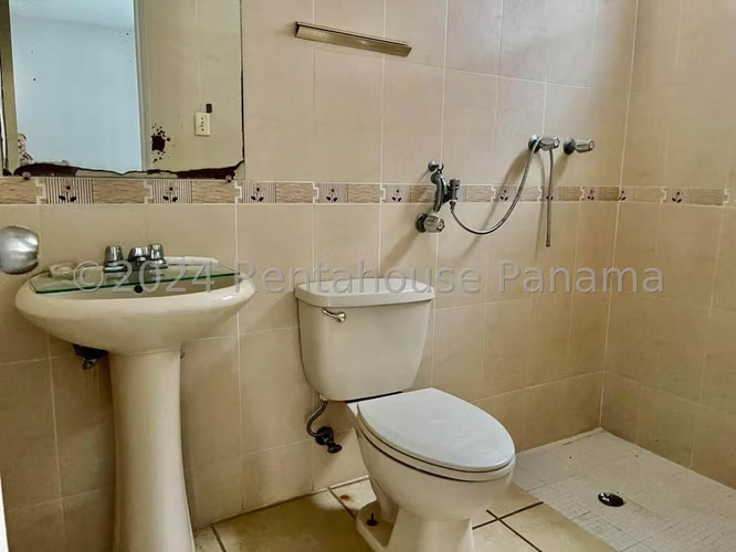 Venta de Casa en Brisas Del Golf G9711GRR - Imagen 5