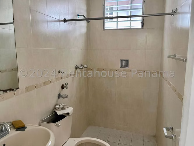 Venta de Casa en Brisas Del Golf G9711GRR - Imagen 9