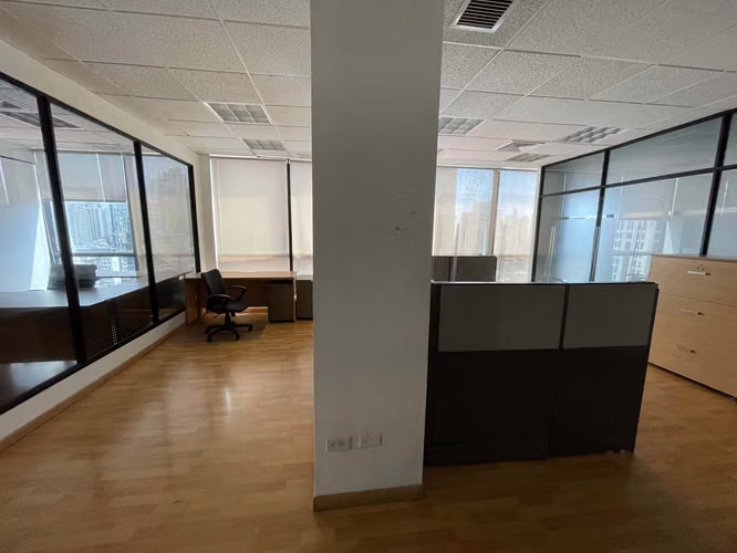 OFICINA EN ALQUILER  175m2  $2,800 x mes** - Imagen 10