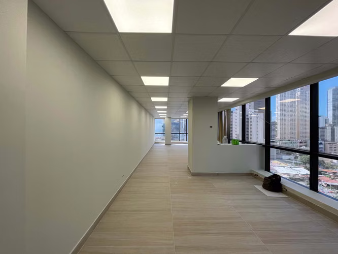 OFICINA EN ALQUILER  175m2  $2,800 x mes** - Imagen 3
