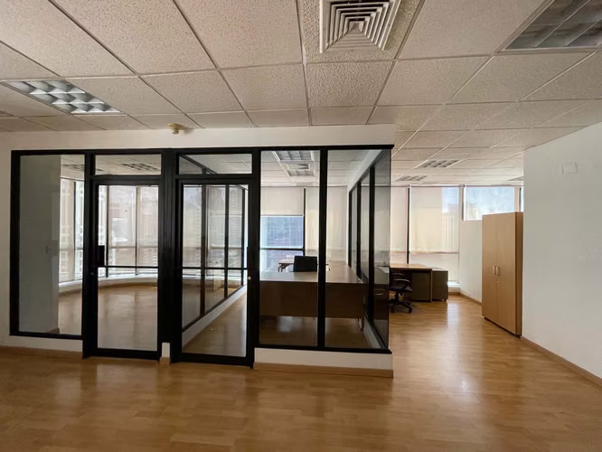 OFICINA EN ALQUILER  175m2  $2,800 x mes** - Imagen 8