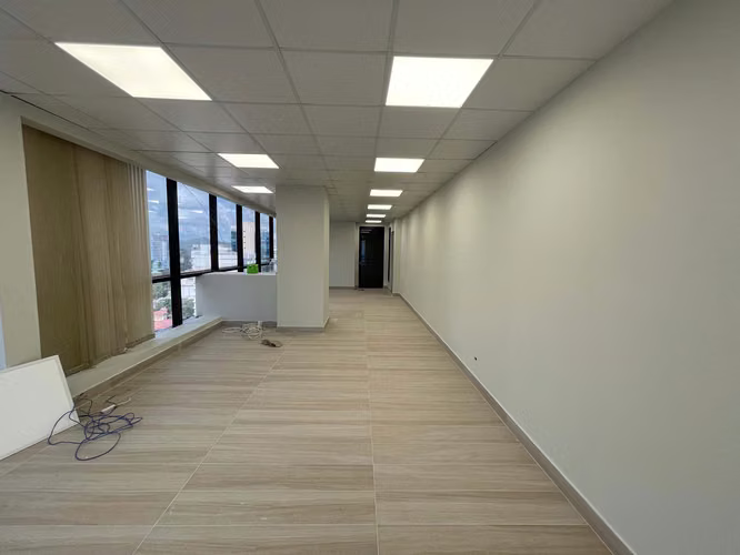 OFICINA EN ALQUILER  175m2  $2,800 x mes** - Imagen 2