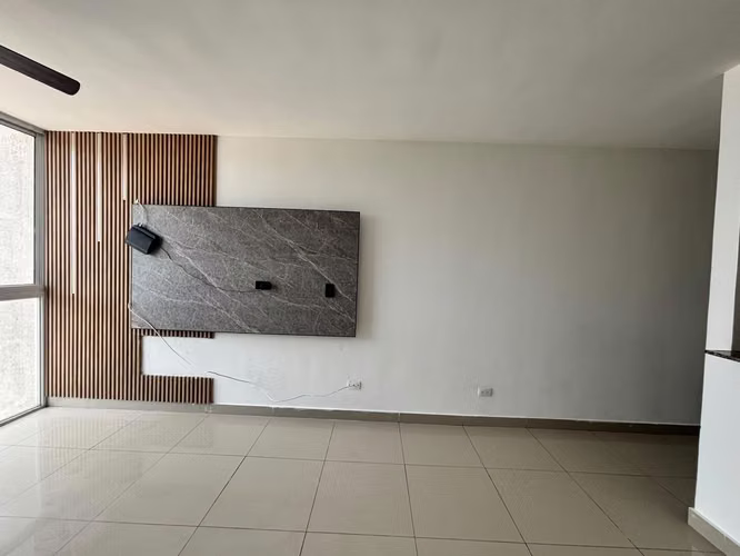 ALQUILO APARTAMENTO VACIO EN LA CRESTA BELLA VISTA - Imagen 2