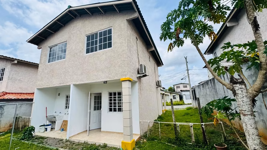 Se vende casa en chorrera - Imagen 2