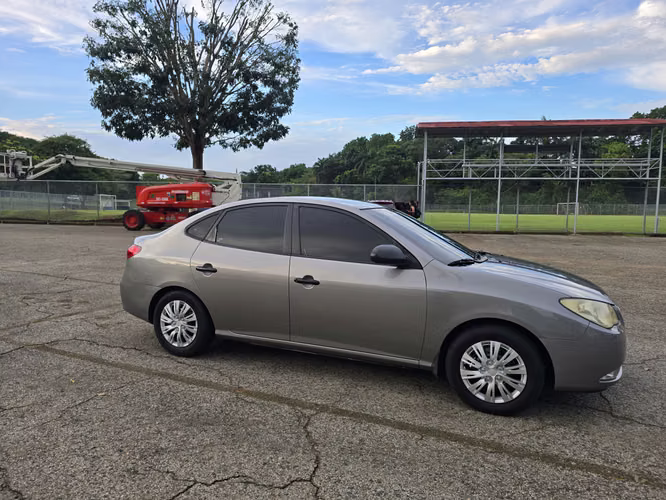 Vendo Hyundai Elantra 2011 - Imagen 4