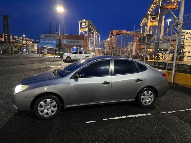 Vendo Hyundai Elantra 2011 (negociable) - Imagen 3