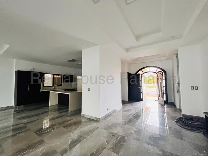 Venta de casa en Costa Sur AK - Imagen 4