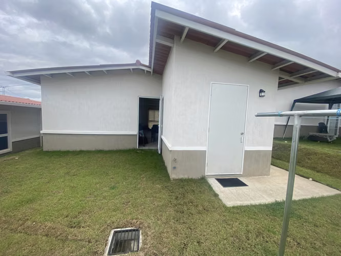 Casa semi amoblada en Hato Montaña Arraijan. ABS