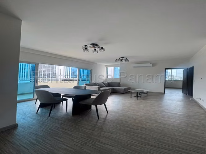 Vendo Apartamento en Obarrio LC27-1490 - Imagen 3