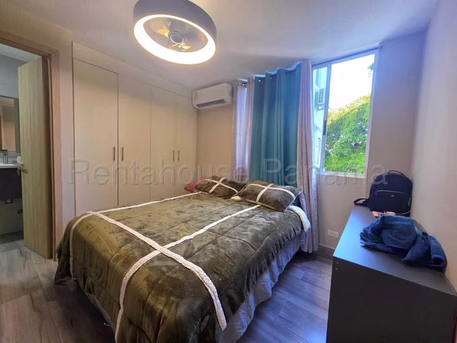 Vendo Apartamento de Remodelado en PH Belview Towers, Edison Park 26-8856GG - Imagen 10