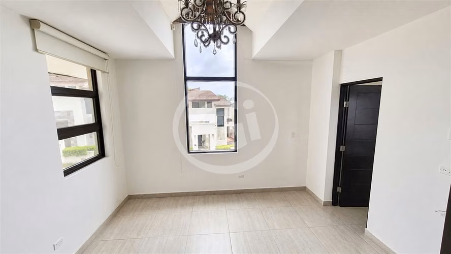 Venta Casa Reposeída Bancaria PH Nativa Panamá Pacífico