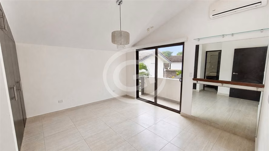 Venta Casa Reposeída Bancaria PH Nativa Panamá Pacífico