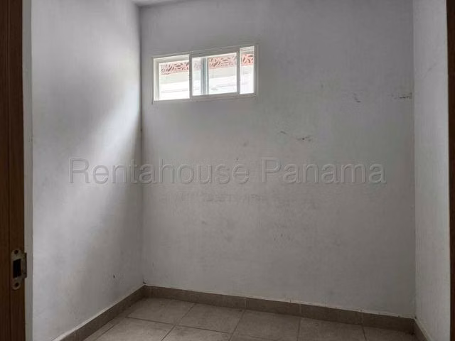 Venta de Casa en Brisas Del Golf I6744GRR