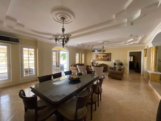 Casa en Ancon residencial privado I con terraza y amplio patio - Imagen 6