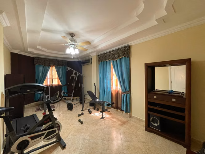 Casa en Ancon residencial privado I con terraza y amplio patio - Imagen 4