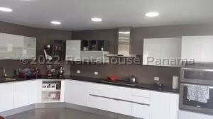 Venta de Casa con 535m2 en Altos de Panama PH Horizontes II 26-7590SR - Imagen 12